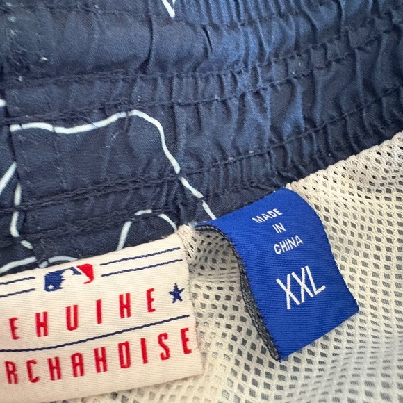 MLB Genuine Merchandise swim/board shorts; lined; Boston Red Sox; XXL - Picture 6 of 6